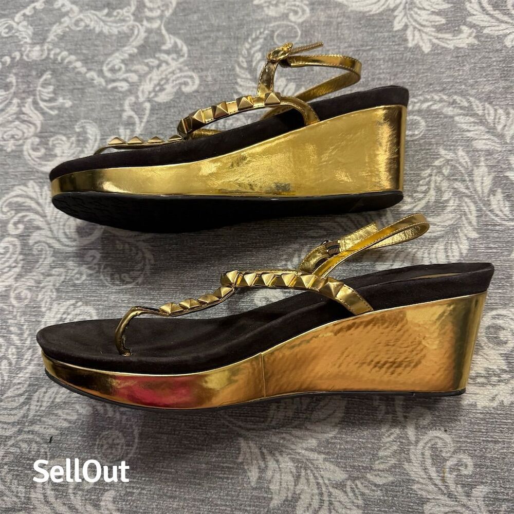 BCBGMAXAZRIA Women's Gold Wedge Sandals Studded Straps Summer Casual